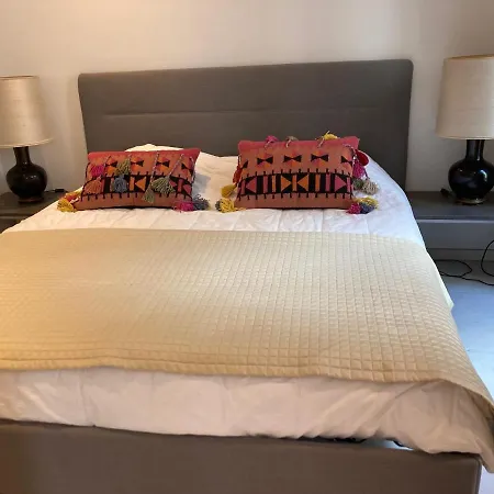 In The Heart Of Apartamento Gante